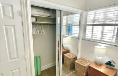 Comfy BNB w/ King Bed + Work/Travel + Beach 8 Min - Foto 24