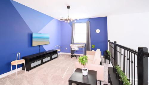 Bright & Airy 5BR Resort Home with Pool - Foto 4