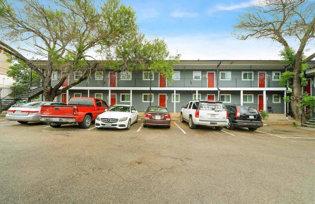 Stylish 1BR Near UT Highland Evonify - Foto 12