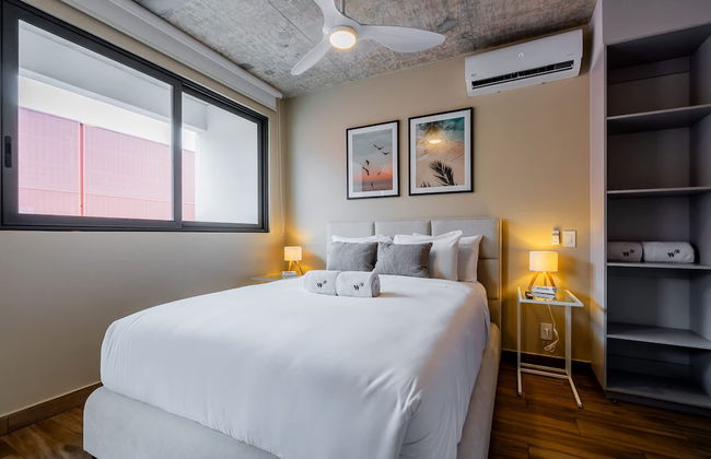 w Majestic 1BR w Great Pool in Centriqo - Foto 2