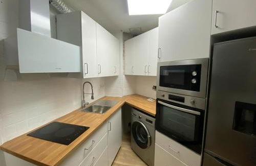 Piso delante de la playa La Pineda con 2 habitaciones - Photo 6