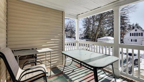 Walk to DW Field Park! Spacious Home with Deck - Foto 3