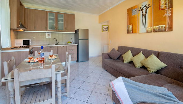 Chrisoula in Longos With 2 Bedrooms and 1 Bathrooms - Foto 3, Habitación