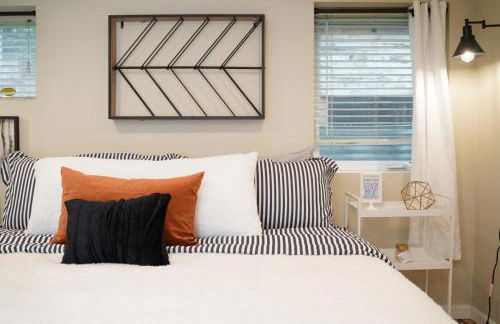 #StayinMyDistrict Pendelton Place Walk to Mt Tabor - Photo 16