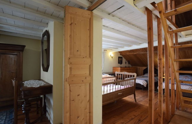 Holiday Home in Ronchampay - Photo 2