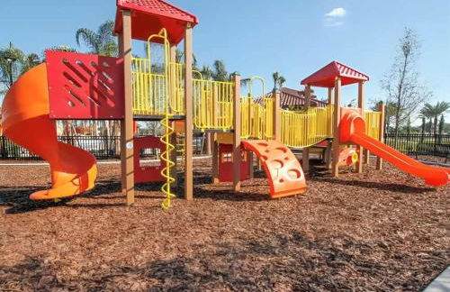 Heated Pool Lazy River Game Room 12 MI to Disney - Foto 71