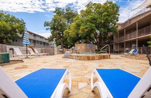 Texas Two-Step at Waterwheel - Foto 20