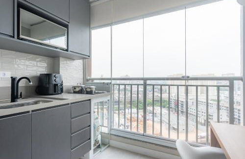 Studio Decorado Moderno ao lado Metrô Giovanni com Varanda - Acomoda até 4 pessoas - Foto 13