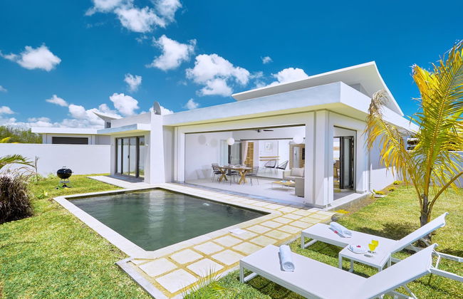 Corail Bleu Private Pool & Garden Villas with LOV - Photo 1