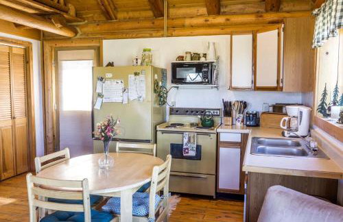 Charming Cabin with Spectacular Mountain Views near Madison River in Ennis, Montana - Foto 25