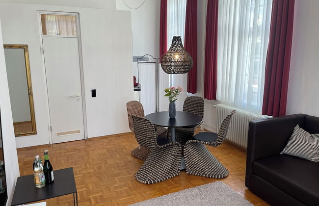 WHLIVING - Apartments & Studios - Photo 3