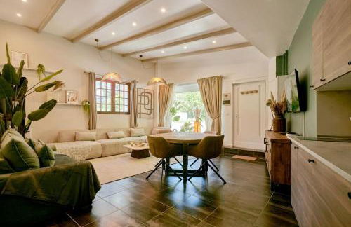 Versailles Jacuzzi - Sauna - RDC 2 - Foto 24