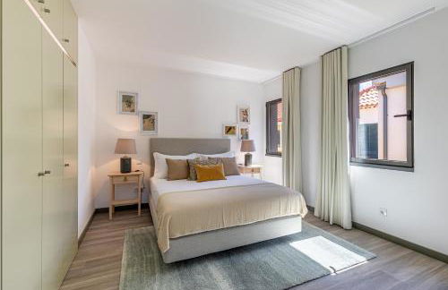 Fort Bay Suite Apartments - Photo 7