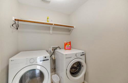 Quiet Suburban Home with Private Yard in Seagoville! - Foto 21