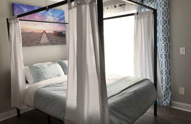 6151 Sandcrest · Next to Universal. Pool Sleep 9. Walk to Park - Photo 1