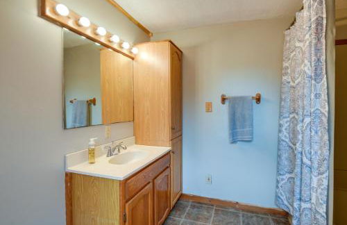 Meredith Home with Deck 6 Mi to Lake Winnipesaukee! - Photo 15