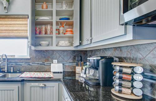 Beautiful Front Row Views - Tiki Bar - Playground - Foto 8