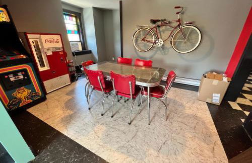 Cool, Retro Getaway in Heart of Downtown - Foto 2