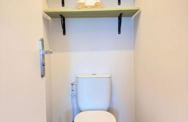 LA PROVENCE - '' TRAVELLER AWARD 2026 '' - Charming modern family apartment, pool & private parking near Avignon, fully renovated with interior-architect design - Foto 23