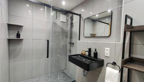 85qm, 4 bedroom, parking, King-Bed, Wifi, Netflix - Foto 4