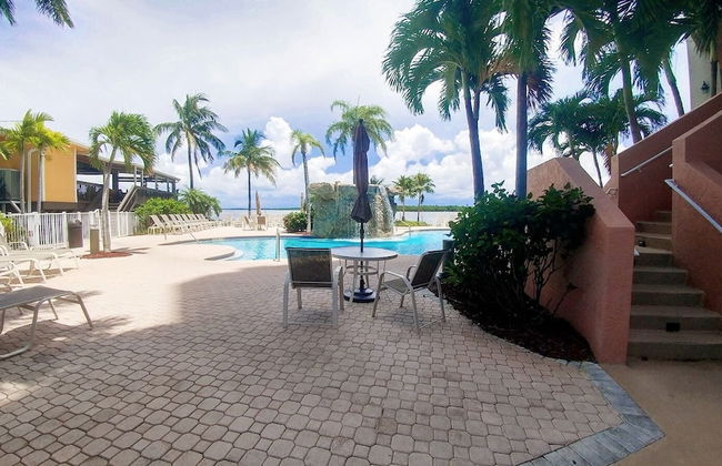 Lovers Key Resort by Check In Vacation Rentals - Photo 39