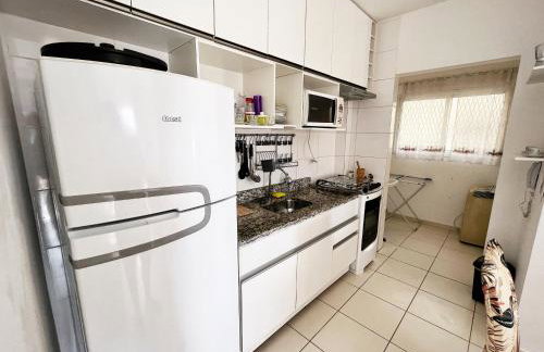 Confortável apartamento perto de praias - Bertioga - Foto 5
