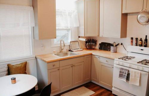 Cozy house near Lake Erie, 10 minutes to Downtown. - Foto 25