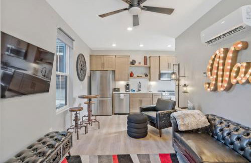 10 Min Drive Downtown, Roof Deck, Pet Friendly - Foto 9