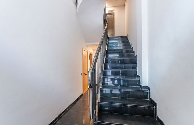 MSB Brand New Apartments in City Center - Photo 1