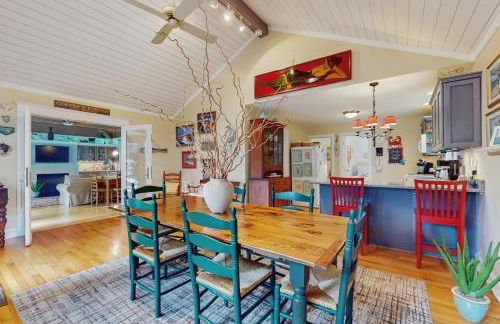 Happy Thoughts Cottage - Photo 12