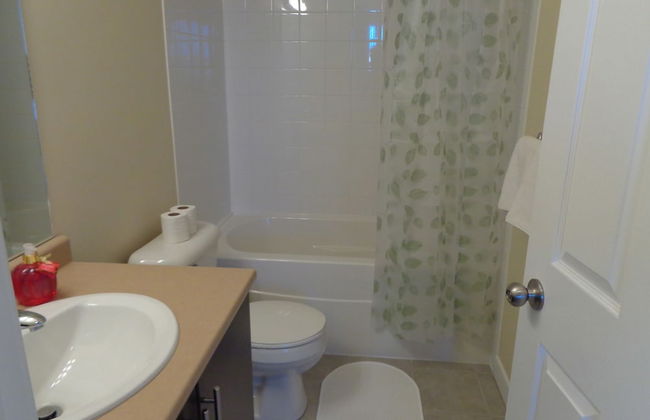 Regal Suites - Riverfront - Photo 16