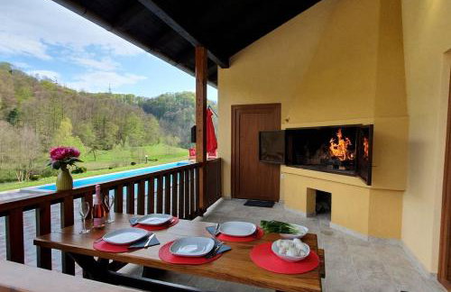 VILA LASOVIC + POOL + JACUZZI + SAUNA - Foto 66