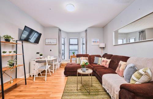 Port Central Apt with Terrace - Golf Terrace 1 - Foto 2