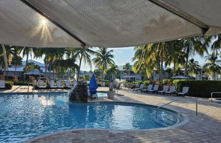GreenLinks Luxury Villa at Lely Resort Golf - 3 Bedrooms - Photo 3