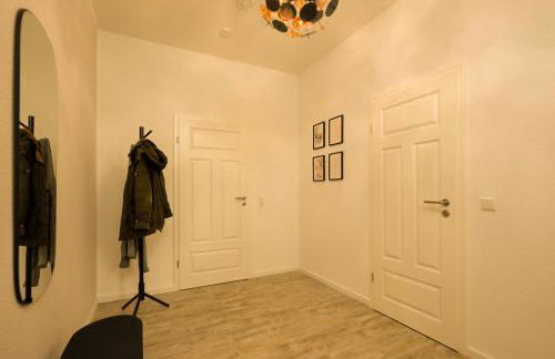 maremar - Style Apartment im Zentrum - Luxus Boxspringbett - Küche - Arbeitsplatz - Highspeed WLAN - Foto 24