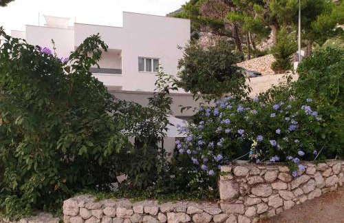 Villa Lasta - Photo 1