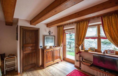 JOIVY Big Flat for 6 with Backyard and Parking in Courmayeur - Foto 5