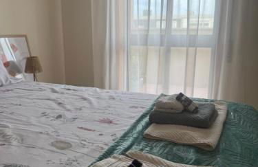 Serene Coastal Retreat with king Bed & Pool in Lavra - Foto 8