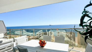 Sunset Cliffs Wellness & Spa by Leo Apartments Benidorm - Foto 1