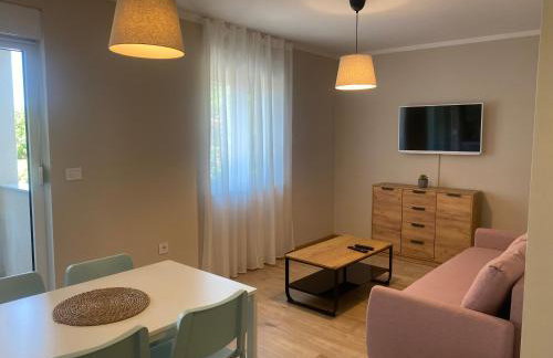 M Plus Residence - Photo 19