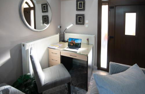 Sunrise Suite Olympiada - Luxury Beachfront Escape - Photo 17