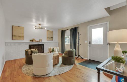 Chic Family Retreat with Game Room backyard with fire pit and minutes to Downtown! - Photo 28