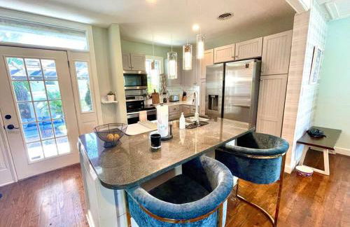 Cozy sanctuary minutes from the bay and beaches - Foto 15