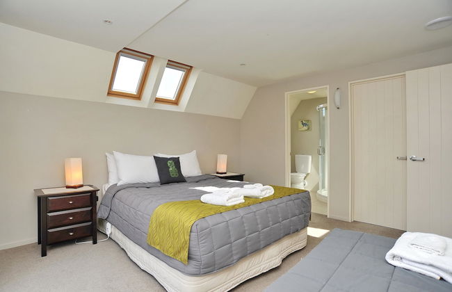 Regent's Villa - Photo 5