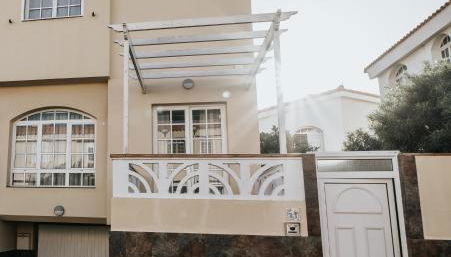 Chalet pareado a 5 minutos andando de la playa - Foto 2