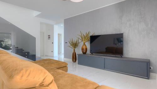 Villa Tonchi 3 Bedroom Private Pool BBQ & Garden - Foto 4