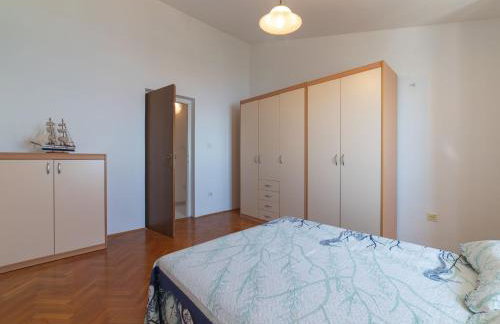 Apartments Sunrise Duilovo -Superior Three Bedroom Apartment with Sea View Terrace - Foto 26