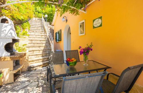 Villa Elia Large Private Pool Walk to Beach Sea Views A C Wifi Car Not Required - 1978 - Photo 46