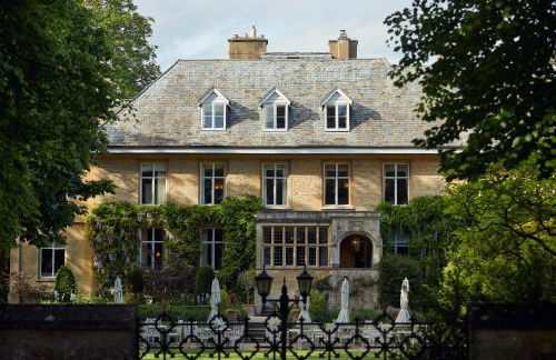 The Slaughters Manor House - Photo 1