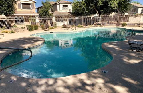 Amazing Gilbert home 3 Bed 2 and half Bath sleeps 8 2 car garage - Foto 40